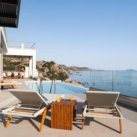Rozites Luxury Beachfront Villa, By Hellocrete Kerames Екстер'єр фото