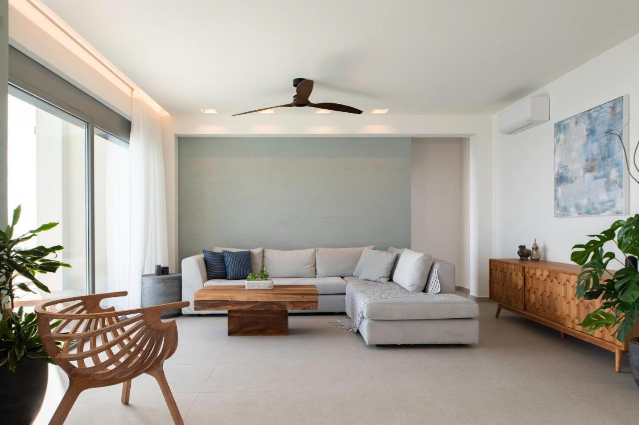Rozites Luxury Beachfront Villa, By Hellocrete Kerames Екстер'єр фото